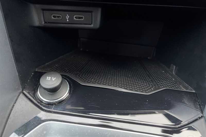 Used Volkswagen T-Roc 2022 for sale - 77513349: Photo 32