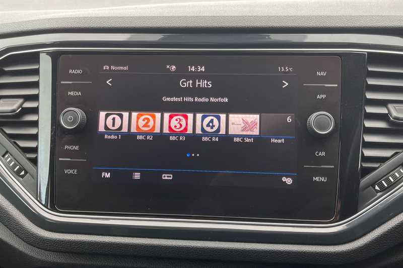 Used Volkswagen T-Roc 2018 for sale - 76261906: Photo 17
