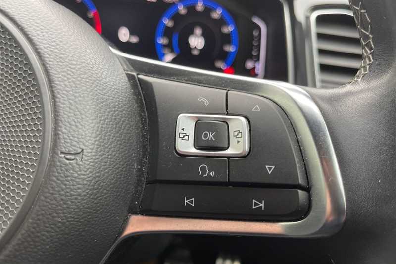 Used Volkswagen T-Roc 2018 for sale - 76261906: Photo 22
