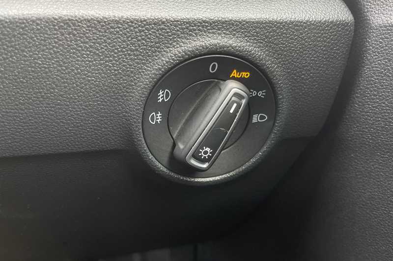 Used Volkswagen T-Roc 2018 for sale - 76261906: Photo 25
