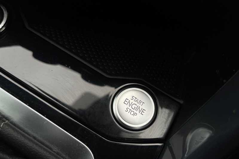 Used Volkswagen T-Roc 2018 for sale - 76261906: Photo 26