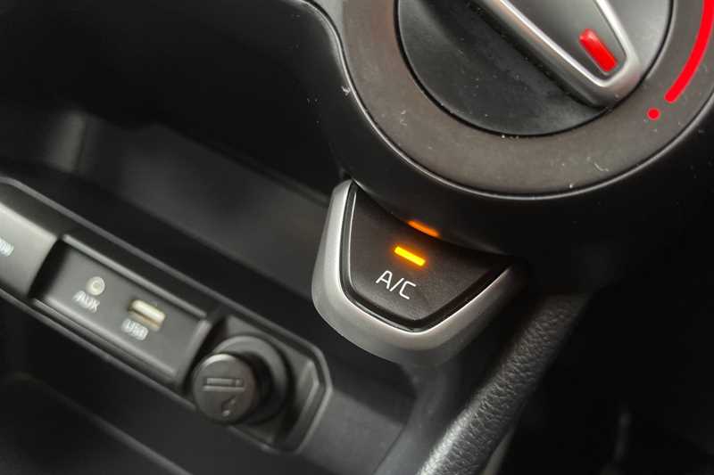 Used Kia Picanto 2018 for sale - 76400885: Photo 32