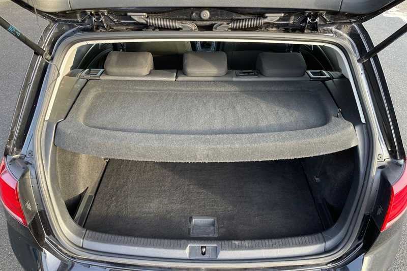 Used Volkswagen Golf 2018 for sale - 77146833: Photo 25