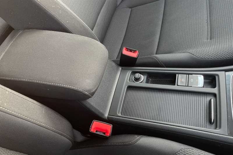 Used Volkswagen Golf 2018 for sale - 77146833: Photo 34