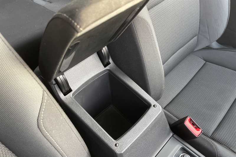 Used Volkswagen Golf 2018 for sale - 77146833: Photo 36