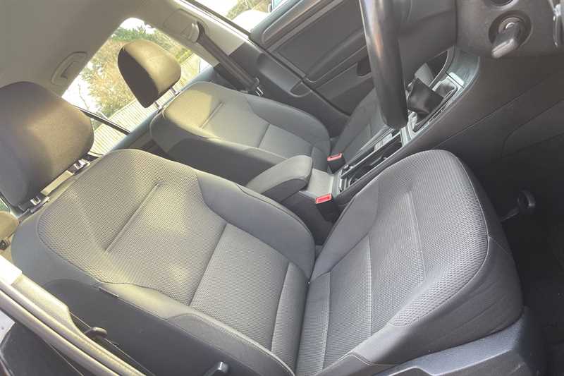 Used Volkswagen Golf 2018 for sale - 77146833: Photo 38