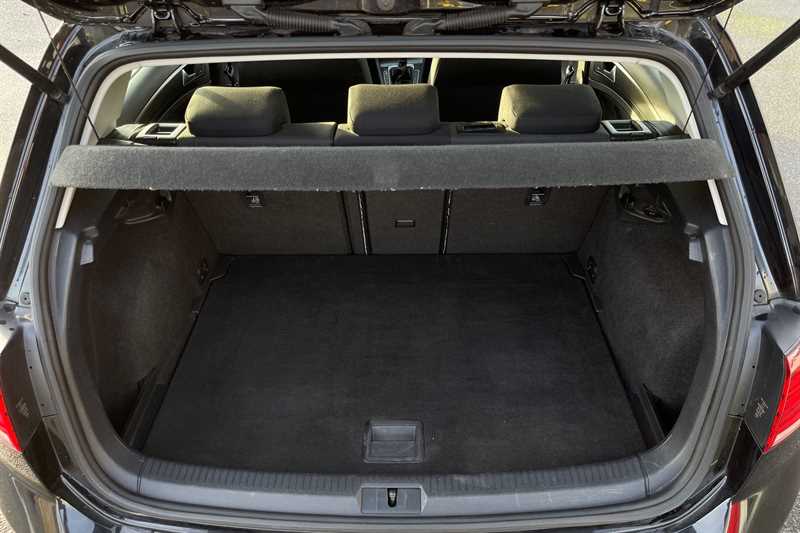 Used Volkswagen Golf 2018 for sale - 77146833: Photo 45