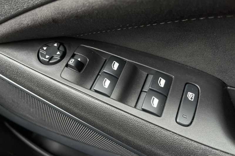 Used Vauxhall Crossland 2022 for sale - 76552635: Photo 16