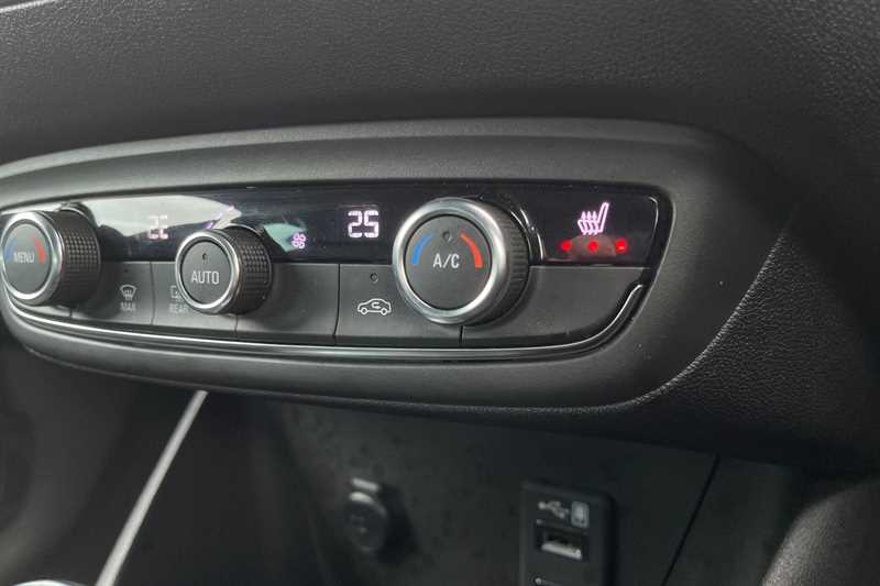 Used Vauxhall Crossland 2022 for sale - 76552635: Photo 30