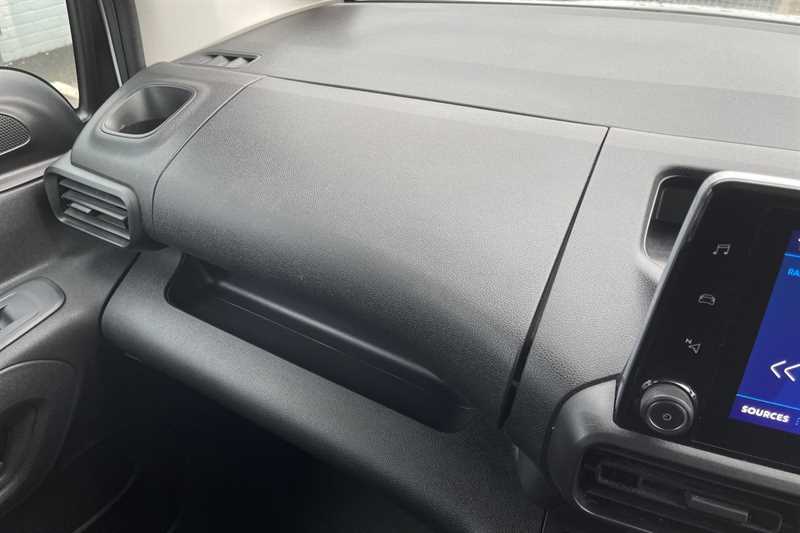 Used Peugeot Partner 2021 for sale - 77146067: Photo 32