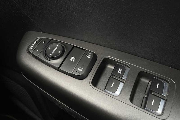 Used Kia Sportage 2017 for sale - 76204353: Photo 32