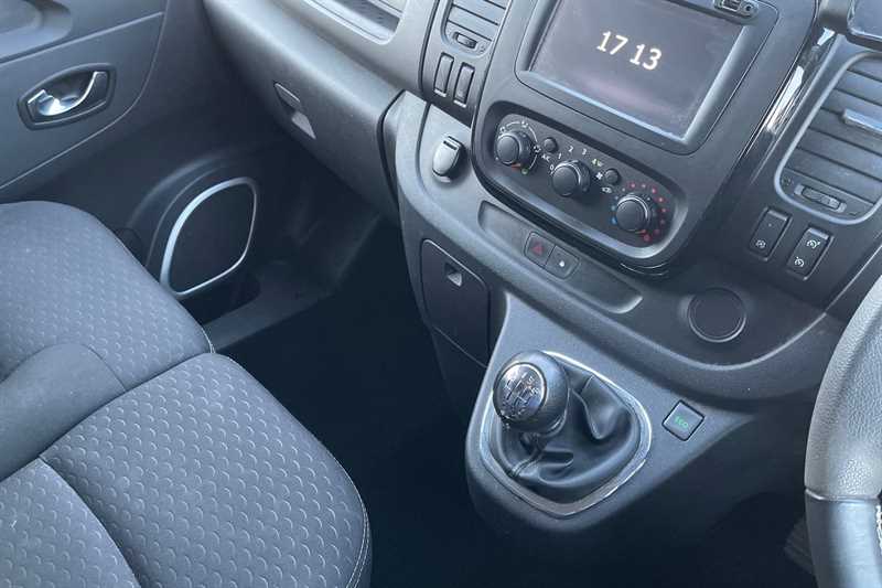 Used Vauxhall Vivaro 2017 for sale - 77740230: Photo 14