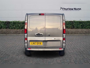 Used Vauxhall Vivaro 2017 for sale - 77740230: Photo