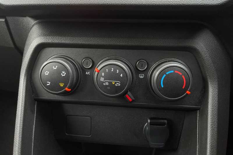 Used Dacia Sandero 2023 for sale - 76204487: Photo 15