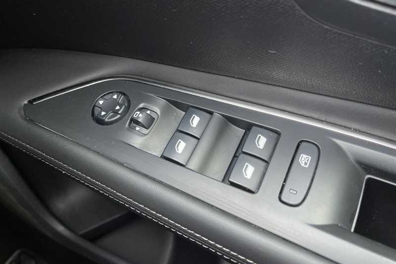 Used Peugeot 3008 2017 for sale - 77576698: Photo 16