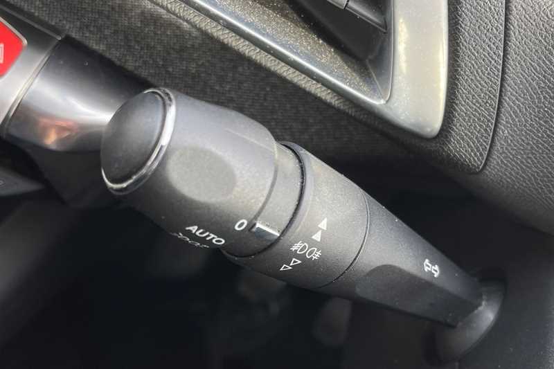 Used Peugeot 3008 2017 for sale - 77576698: Photo 27