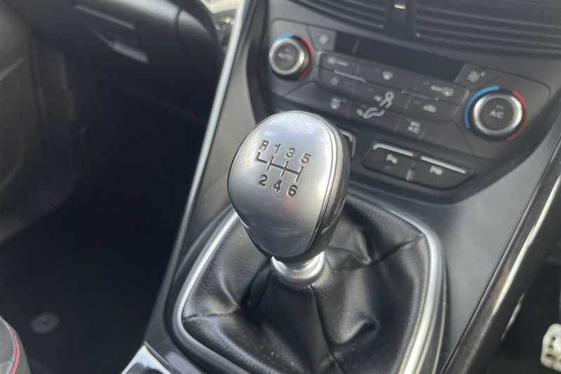 Used Ford Kuga 2018 for sale - 76875288: Photo 31