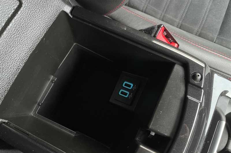 Used Ford Kuga 2018 for sale - 76875288: Photo 38