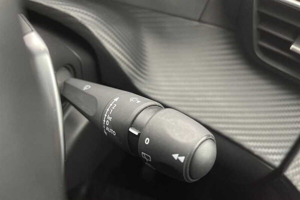Used Peugeot 208 2022 for sale - 76204126: Photo 28