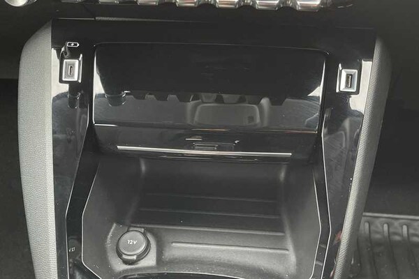 Used Peugeot 208 2022 for sale - 76204126: Photo 29
