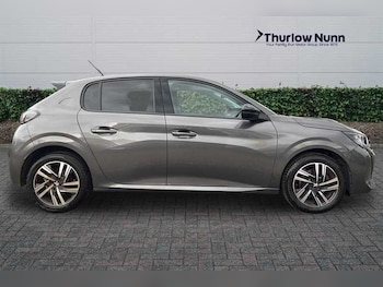 Used Peugeot 208 2022 for sale - 76204126: Photo 2