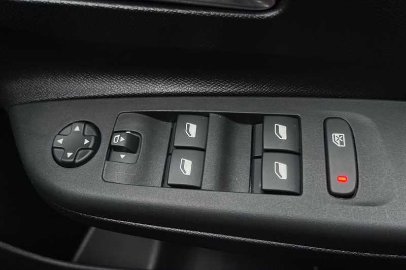 Used Vauxhall Corsa 2022 for sale - 76261965: Photo 16