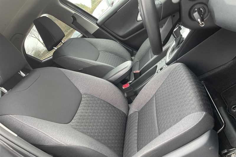 Used Toyota Yaris 2023 for sale - 77841784: Photo 38