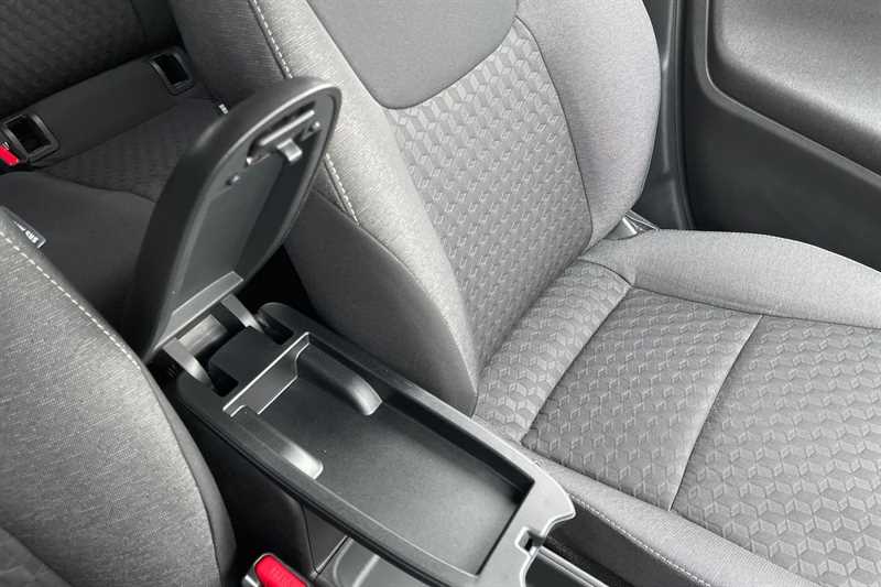 Used Toyota Yaris 2023 for sale - 77513254: Photo 34