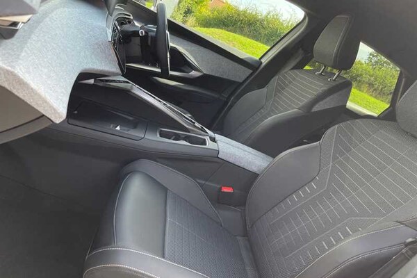 Used Peugeot 3008 2024 for sale - 75510186: Photo 43