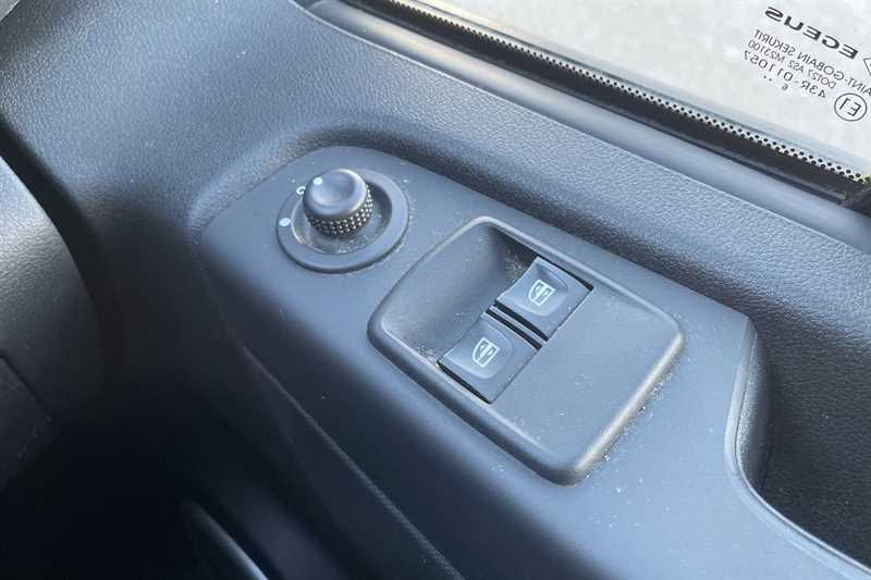 Used Vauxhall Vivaro 2017 for sale - 78172820: Photo 16