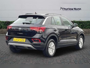 Used Volkswagen T-Roc 2022 for sale - 77146303: Photo