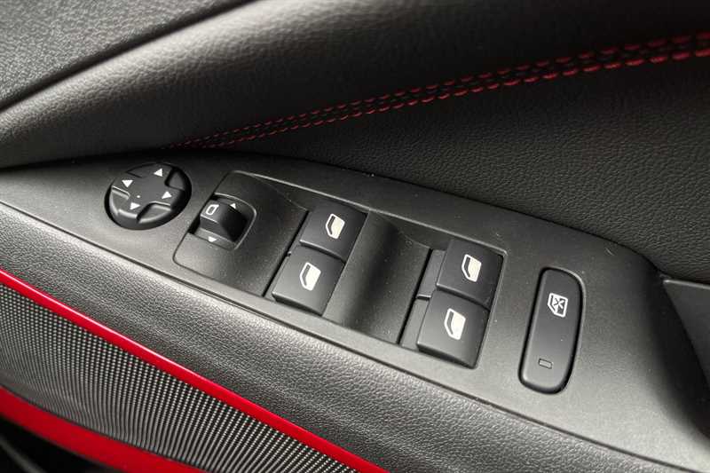 Used Vauxhall Crossland 2023 for sale - 77979177: Photo 16