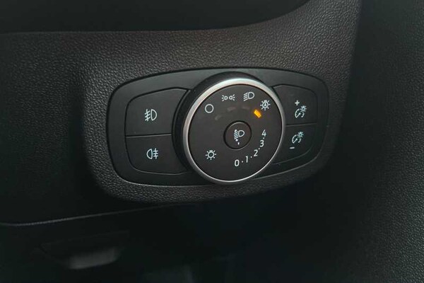 Used Ford Fiesta 2018 for sale - 76086974: Photo 25
