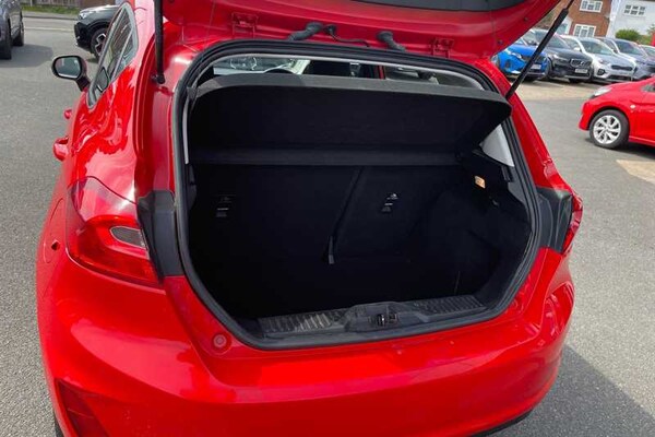 Used Ford Fiesta 2018 for sale - 76086974: Photo 40