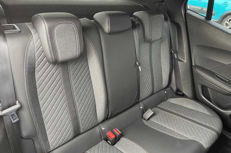 Used Peugeot 2008 2025 for sale - 77674057: Photo 23