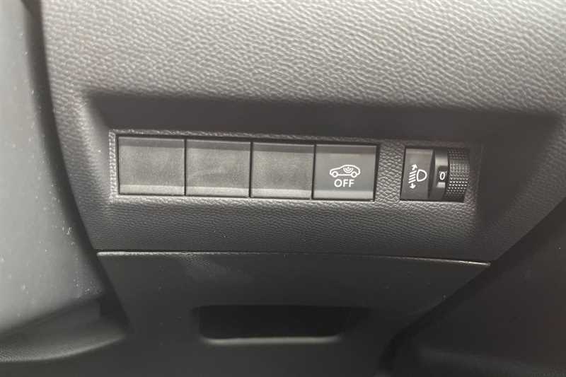 Used Peugeot 2008 2025 for sale - 77674057: Photo 25