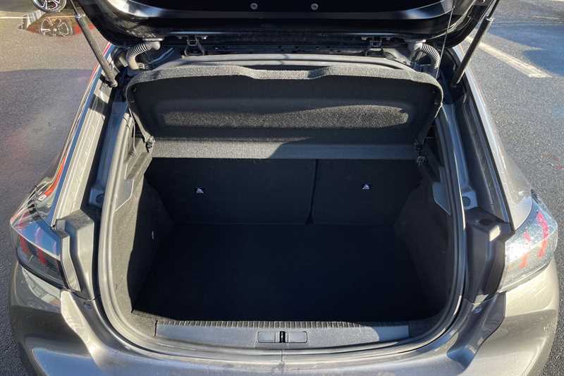 Used Peugeot 208 2023 for sale - 77146002: Photo 25