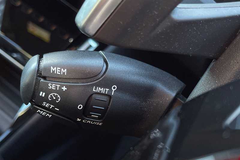 Used Peugeot 208 2023 for sale - 77146002: Photo 31