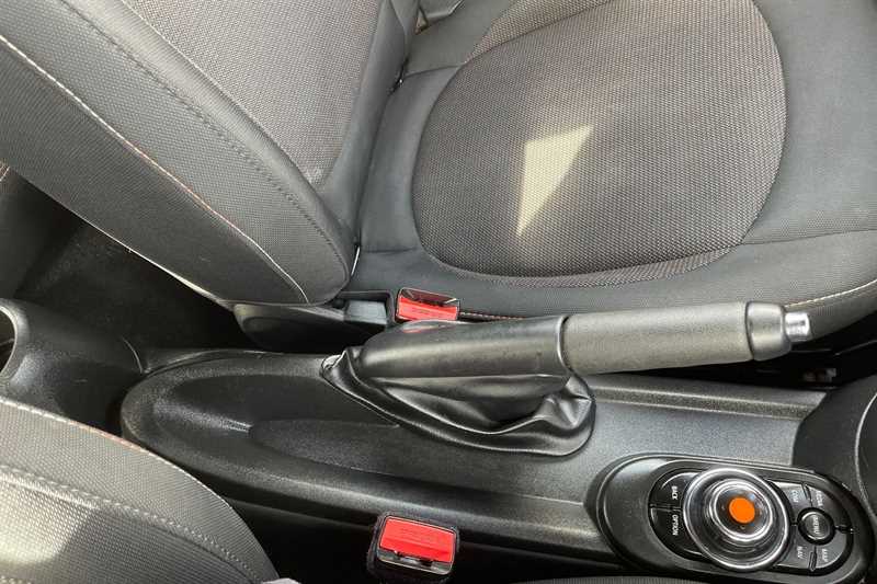 Used MINI Convertible 2018 for sale - 77146329: Photo 31