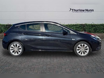 Used Vauxhall Astra 2016 for sale - 76204404: Photo 2