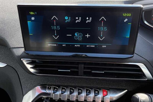 Used Peugeot 3008 2024 for sale - 76204349: Photo 15