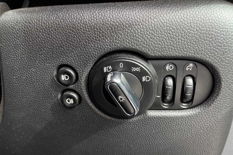 Used MINI Convertible 2018 for sale - 76204494: Photo 26