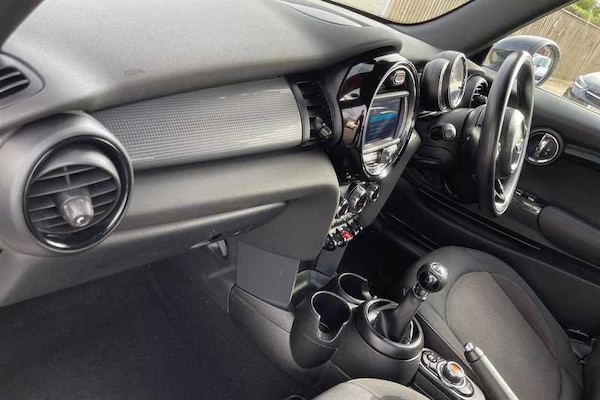 Used MINI Convertible 2018 for sale - 76204494: Photo 36