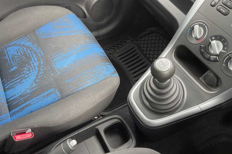 Used Vauxhall Agila 2013 for sale - 77740219: Photo 14