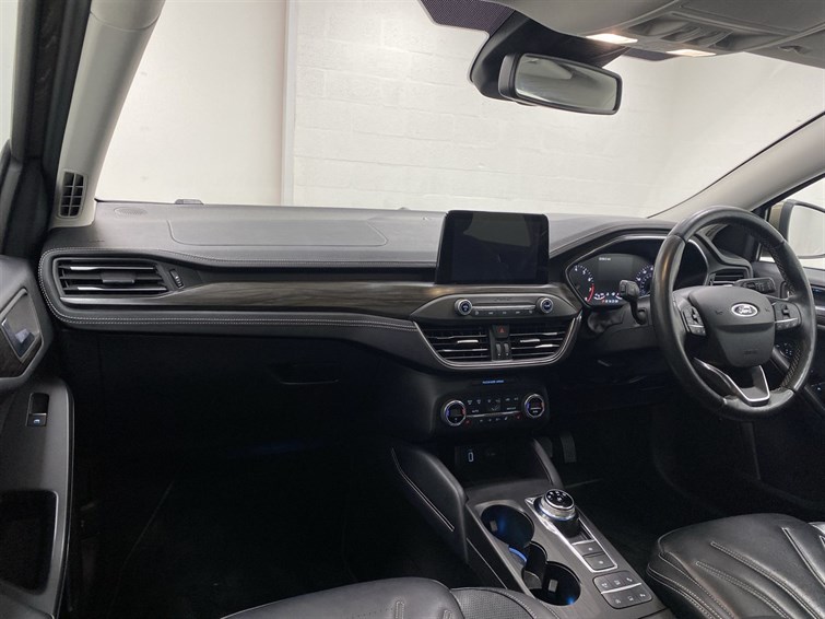 Used Ford Focus 2019 for sale - 77210610: Photo 2