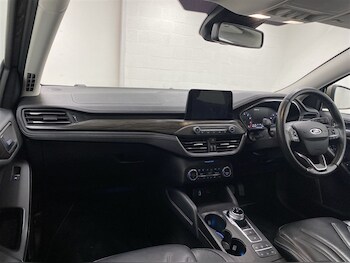 Used Ford Focus 2019 for sale - 77210610: Photo