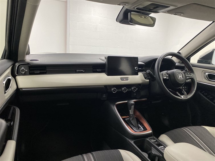 Used Honda HR-V 2022 for sale - 77210559: Photo 2