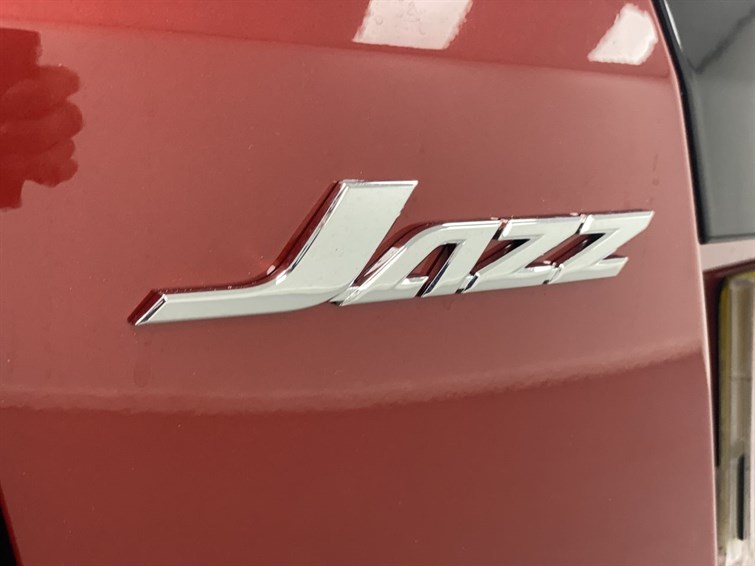 Used Honda Jazz 2015 for sale - 77210579: Photo 29