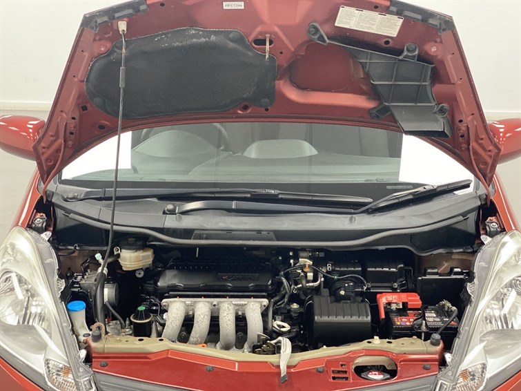 Used Honda Jazz 2015 for sale - 77210579: Photo 30