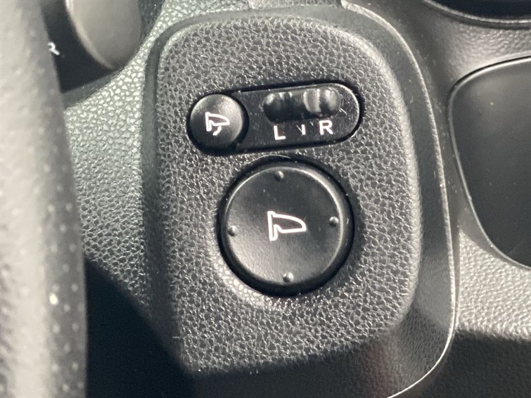 Used Honda Jazz 2015 for sale - 77210579: Photo 35